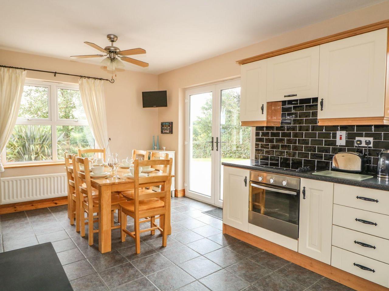 Kate'S Cottage Rathmullan Exterior foto